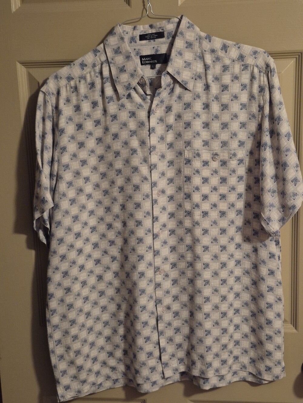 Marc Edwards White Short-Sleeve Button-Down Shirt with Blue Print